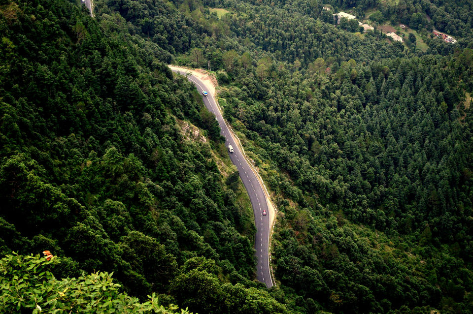 Photo of 10 Scenic Bus Rides in India That Would Make You Dump a Boring Flight on Your Next Trip! 9/10 by Samarth Arora