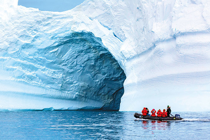 Photo of You Can Now Explore Antarctica with All Expenses Paid, but You Only Have till 8th Oct to Apply! by Samarth Arora