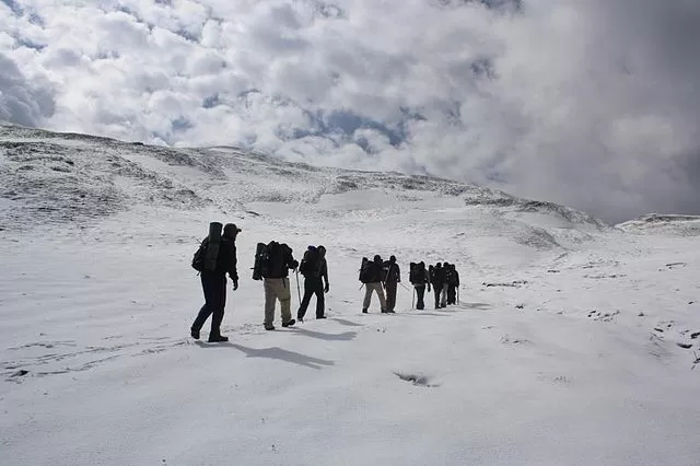 Photo of Roopkund Trail, Uttarakhand, India by Samarth Arora