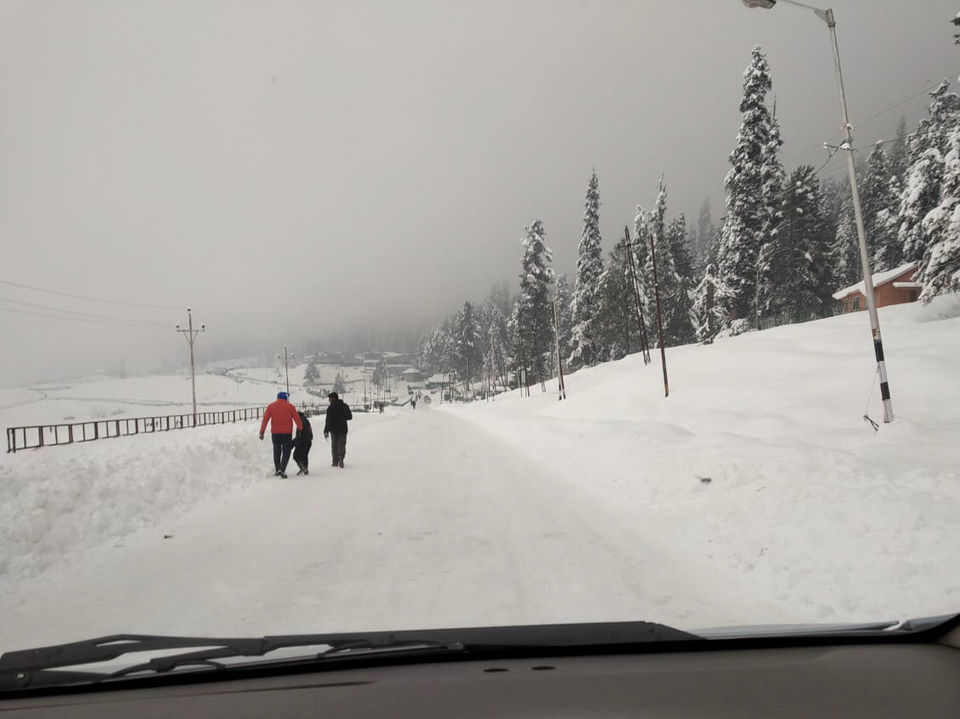 Photo of Kashmir: An Experience of a Lifetime by Harpreet Kaur