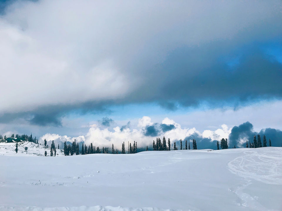 Photo of Kashmir: An Experience of a Lifetime by Harpreet Kaur