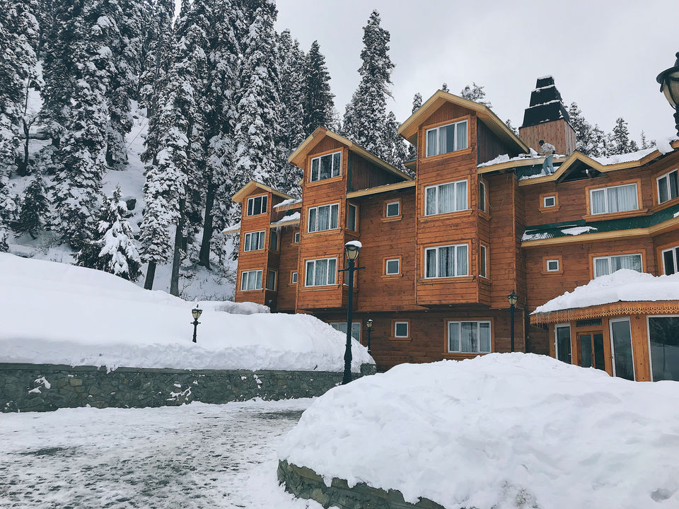 Photo of Kashmir: An Experience of a Lifetime by Harpreet Kaur