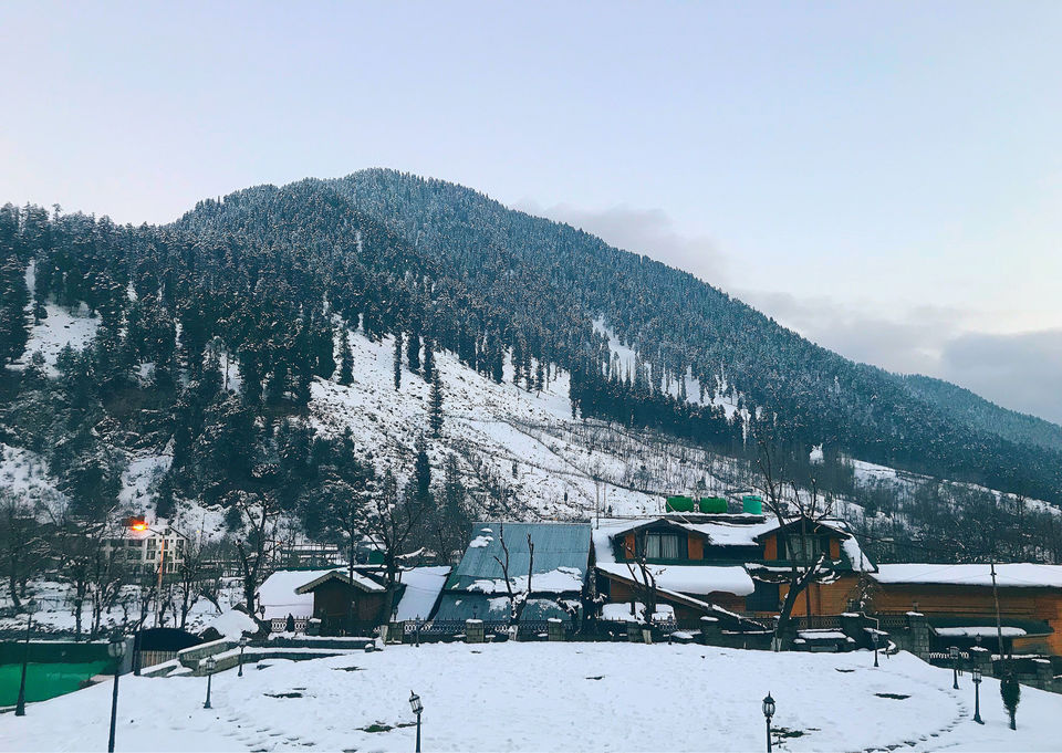 Photo of Kashmir: An Experience of a Lifetime by Harpreet Kaur