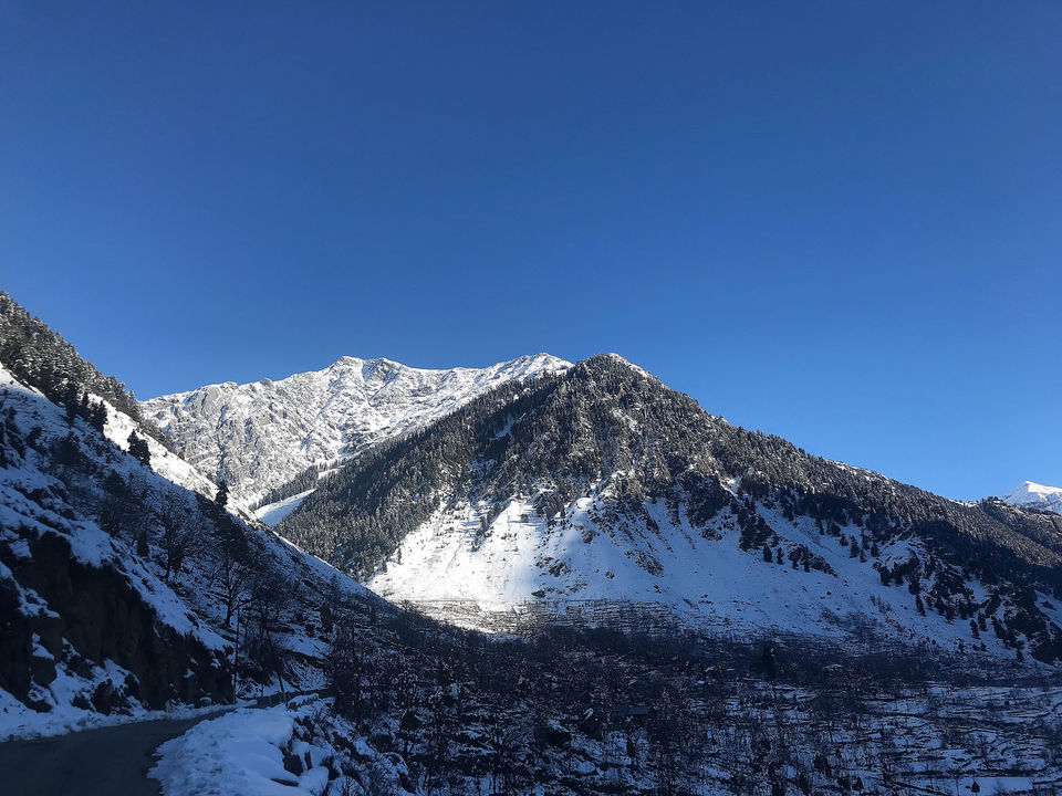 Photo of Kashmir: An Experience of a Lifetime by Harpreet Kaur