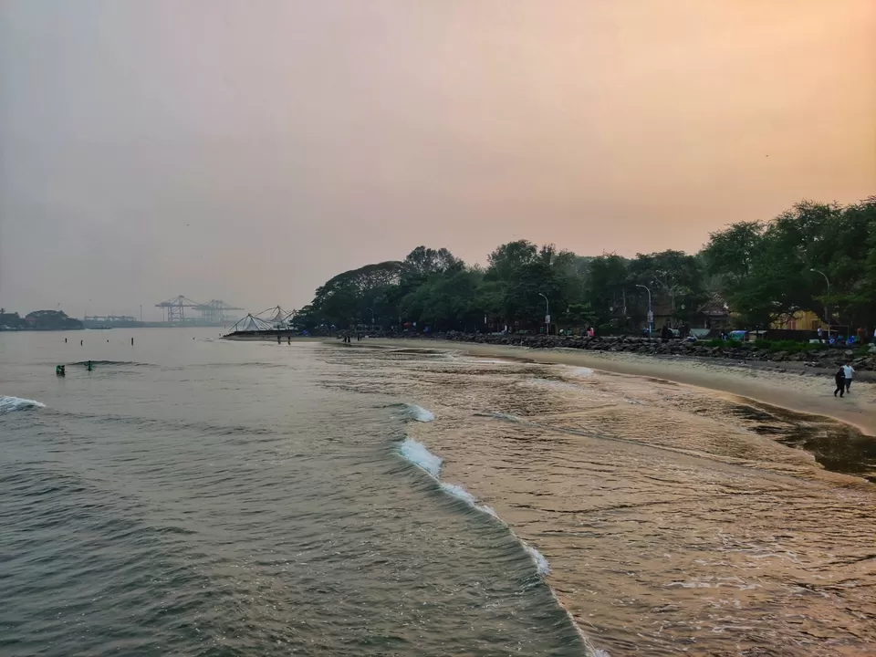 Photo of Mahatma Gandhi Beach, Kochi, Kerala by Pradeepa Muthukumar