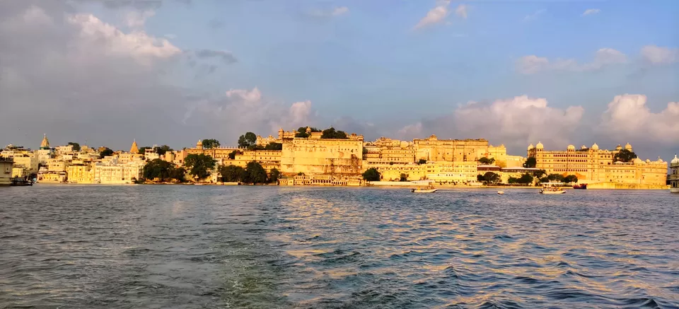 Photo of Lake Pichola, Pichola, Udaipur, Rajasthan by Pradeepa Muthukumar