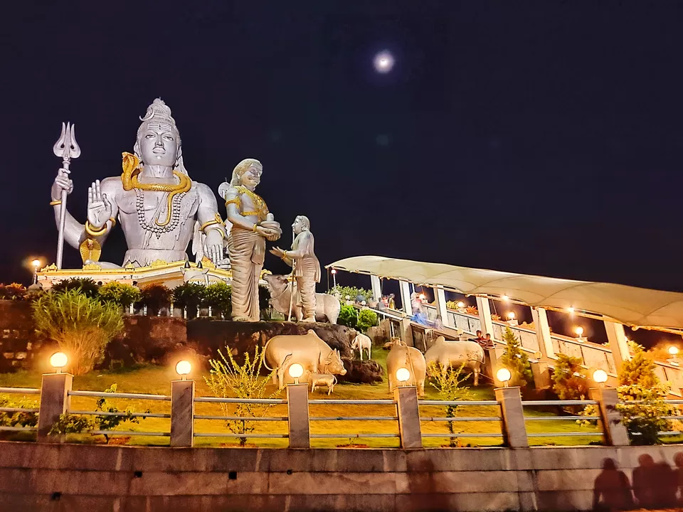 Photo of Murudeshwar, Karnataka, India by Sirajudeen