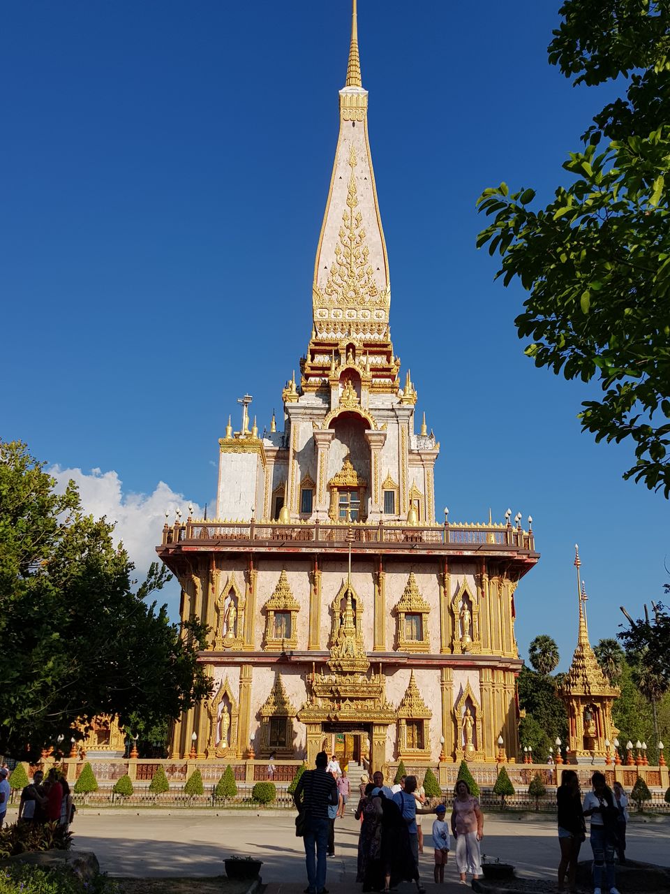 Photo of Wat Chalong Temple, Chao Fah Tawan Tok Road, Chalong, Mueang Phuket District, Phuket, Thailand by Mischievous Dreamer