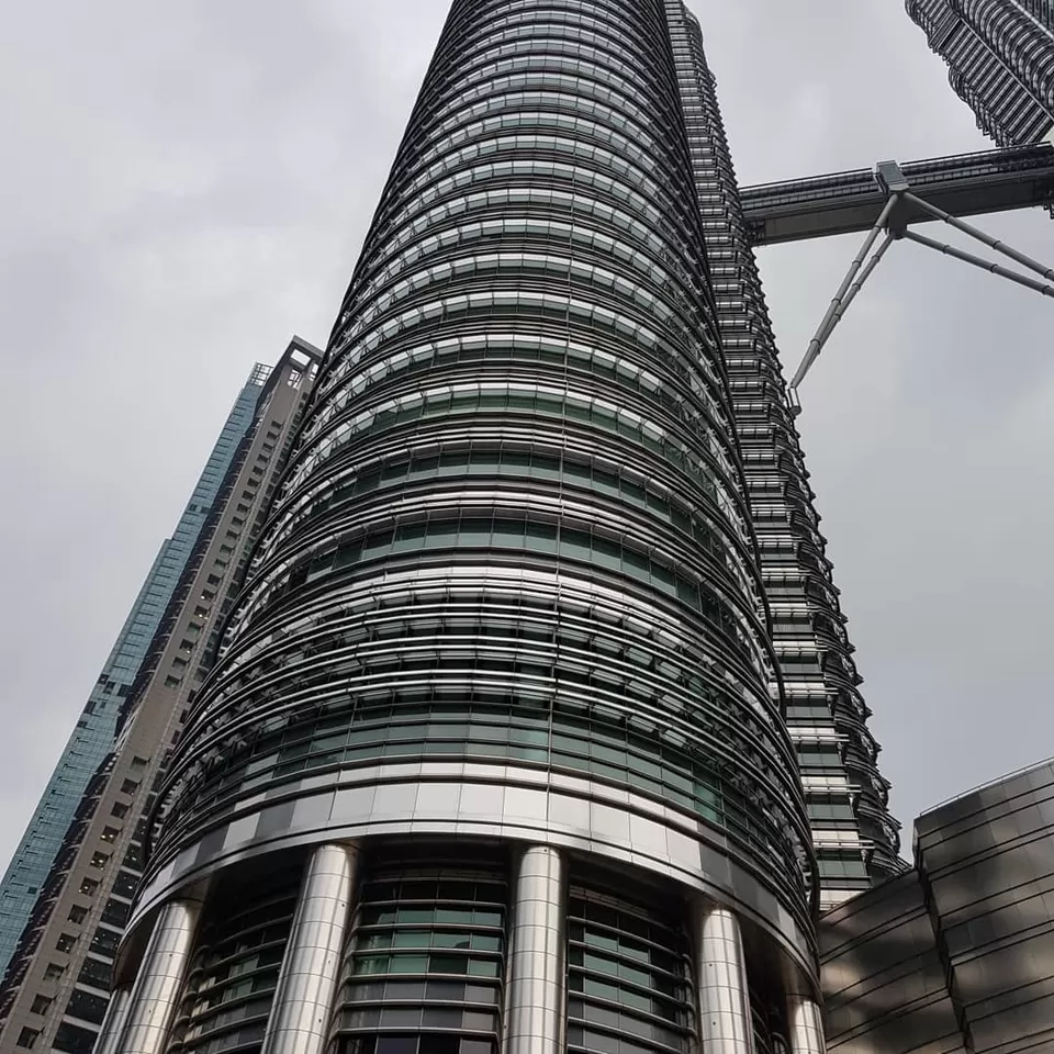 Photo of Petronas Twin Tower, Kuala Lumpur City Centre, Kuala Lumpur, Federal Territory of Kuala Lumpur, Malaysia by Mischievous Dreamer