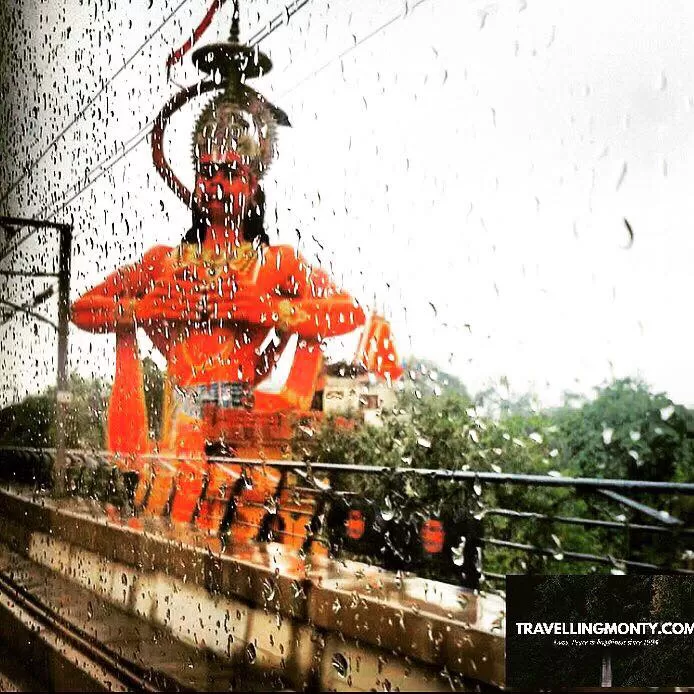 Photo of Jhandewalan Metro Station, Block E 1, Jhandewalan Extension, Karol Bagh, New Delhi, Delhi, India by Travellingmonty