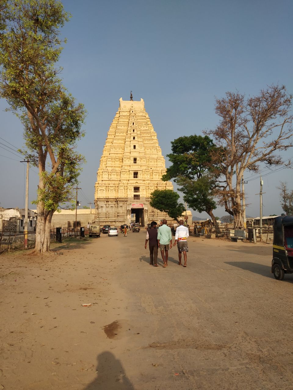 Photo of Virupaksha Temple East Gopura, Hampi, Karnataka, India by Rohith mathi