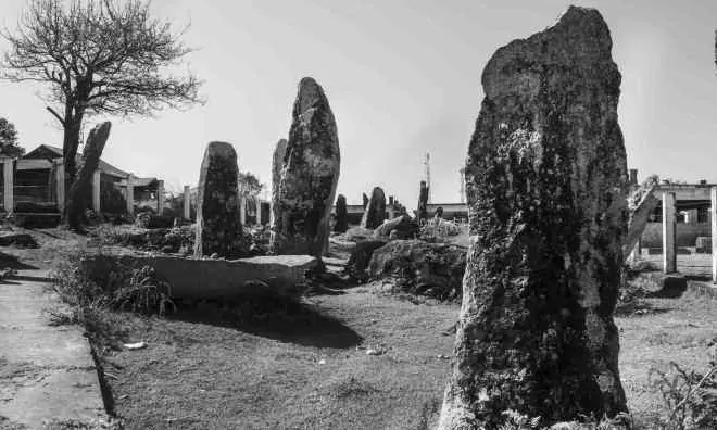 Photo of Nartiang Monoliths, Nartiang Road, Nartiāng, Meghalaya, India by Adete Dahiya
