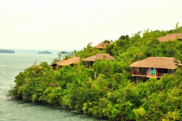 Photo of This Jungle Resort Right Out of a Fairytale Book Is Near Chikmagalur & Should Be Your Next Getaway! 2/7 by Riyanka Roy