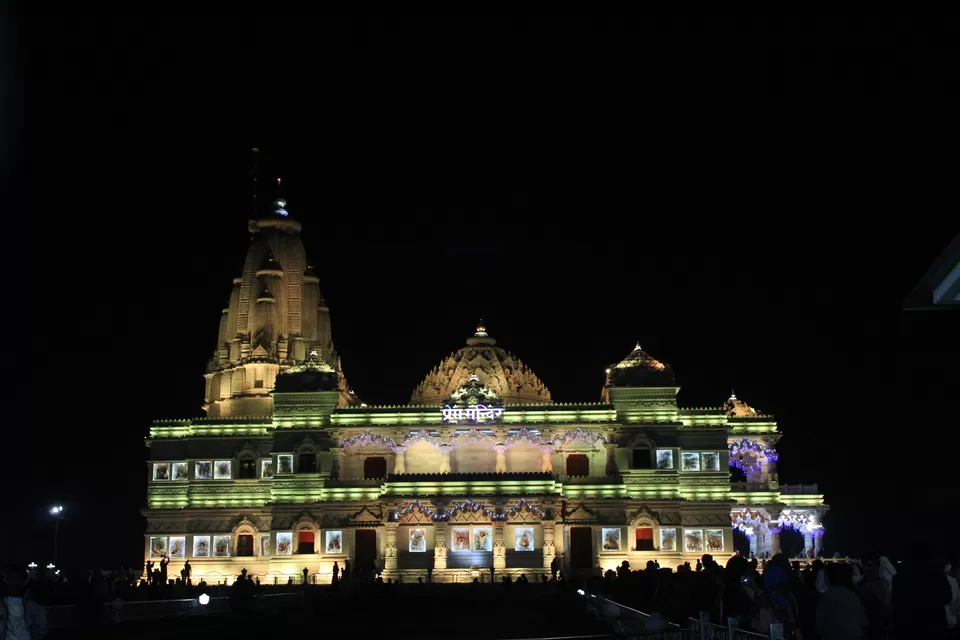 Photo of Prem Mandir Vrindavan, Pream Mandir, Raman Reiti, Vrindavan, Uttar Pradesh, India by Vanshika Rastogi