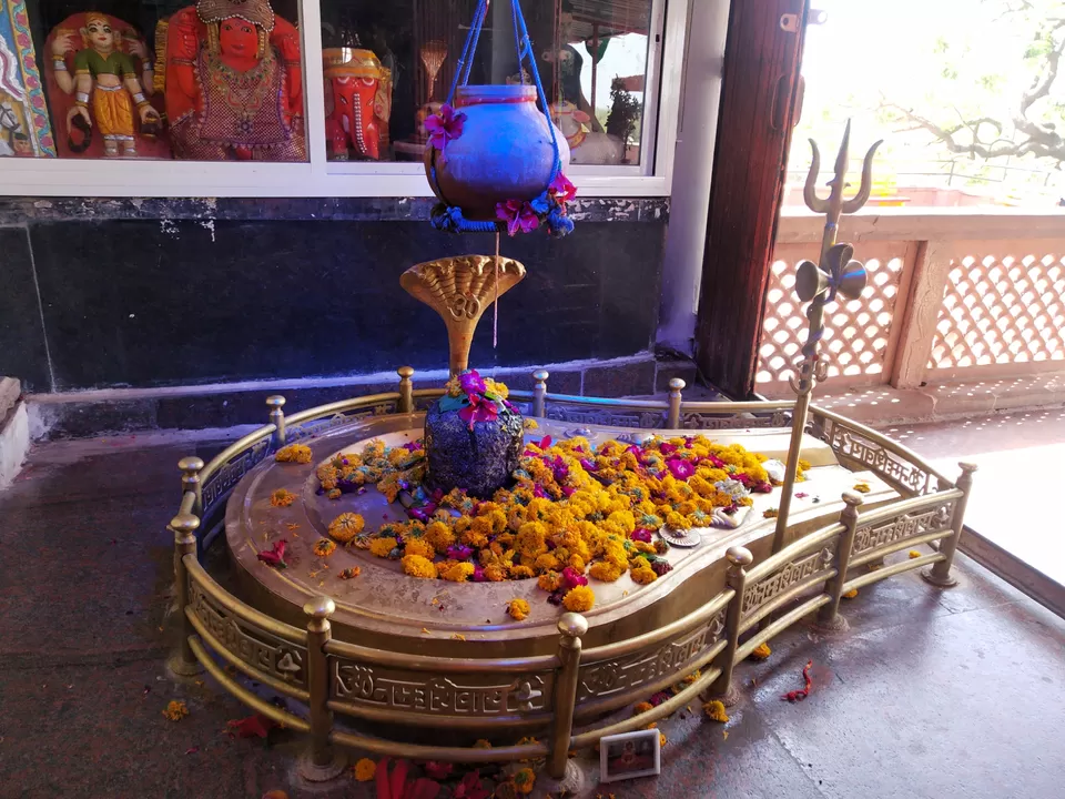 Photo of mahakal Mandir, Ujjain - Indore Road, Nihalpura, Marothia Bazar, Koyla Bakhal, Indore, Madhya Pradesh, India by Sarala Reddy