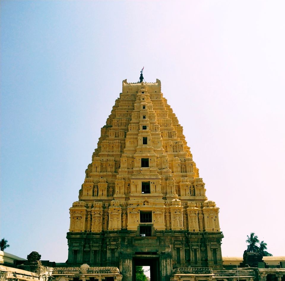 Photo of Hippie Market, Hampi, Karnataka, India by Sarala Reddy