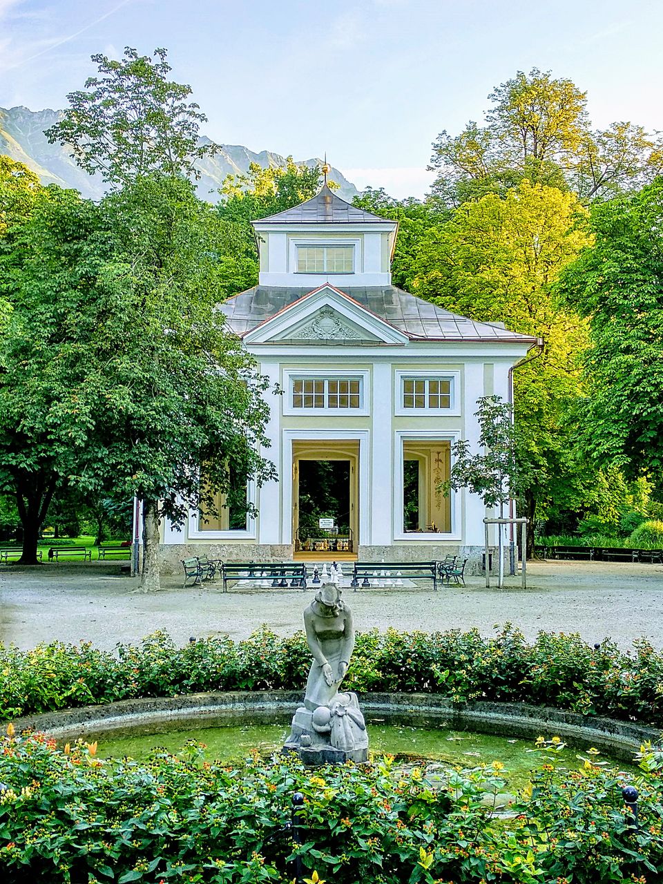 Photo of Hofgarten, Kaiserjägerstraße, Innsbruck, Austria by Himadri Gorai