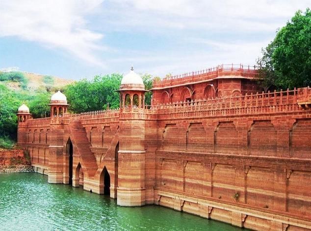 Photo of Live Life King Size: Romantic Getaway to the Luxurious Palace Resorts of Jodhpur 6/8 by TravelFashionBug
