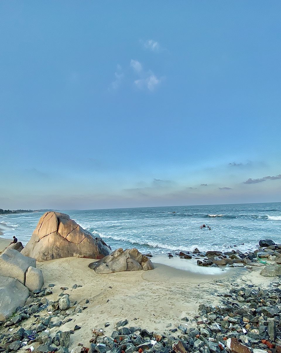 Photo of Mahabalipuram Beach, Tamil Nadu by Mayank Singhal