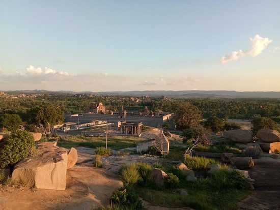 Photo of Matanga Hill, Hampi, Karnataka, India by Komal Deotale