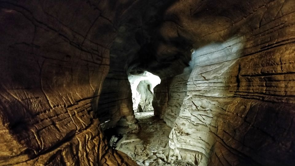 Photo of Belum Caves, Kolimigundla, Andhra Pradesh, India by Amit Pal