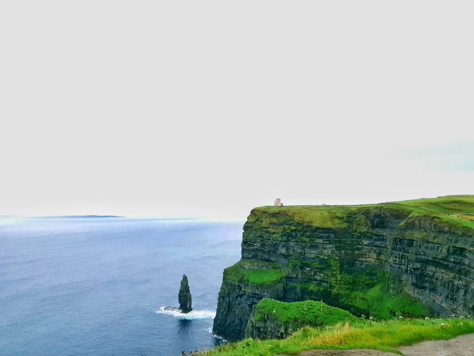 Photo of Cliffs of Moher, Lislorkan North, County Clare, Irlande by Karishma Shaikh