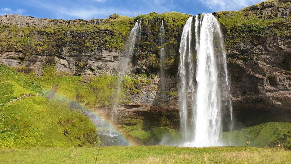 Photo of Seljalandsfoss, Iceland by Karishma Shaikh