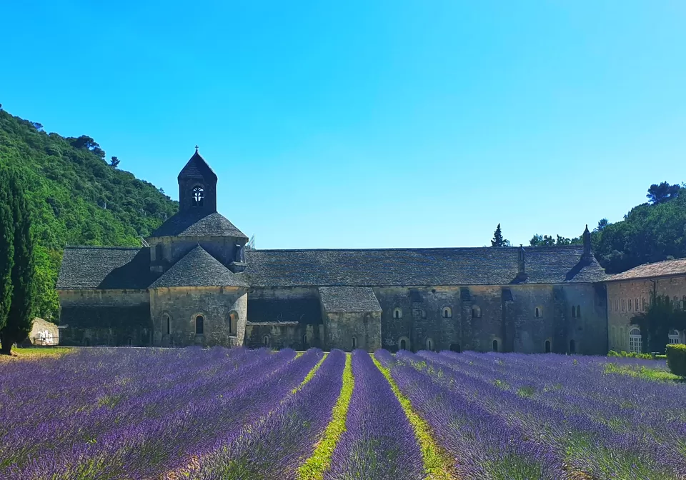 Photo of Abbaye Notre-Dame de Sénanque, Gordes, France by Karishma Shaikh