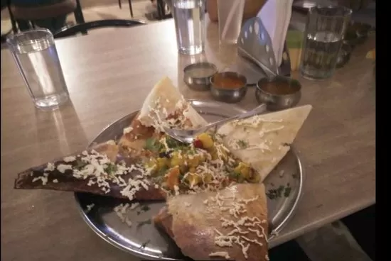 Photo of Truptee Vegetarian Restaurant, Sachivalaya Marg, Old Ag Colony, Unit 4, Madhusudan Nagar, Bhubaneswar, Odisha, India by Karishma Shaikh