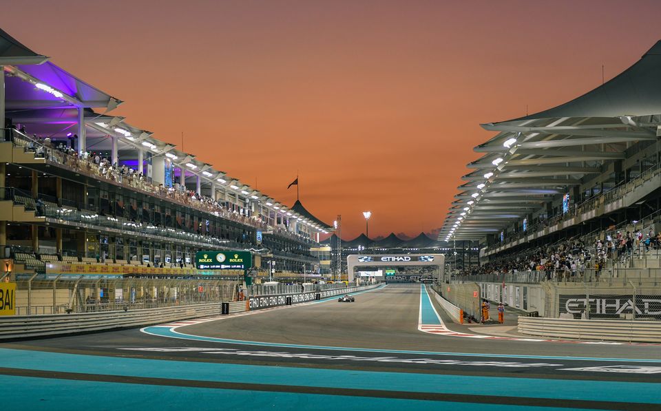 Photo of Planning an International Trip in 2022? Enjoy a Relaxed Vacation With This Guide to Abu Dhabi 8/12 by Karishma Shaikh
