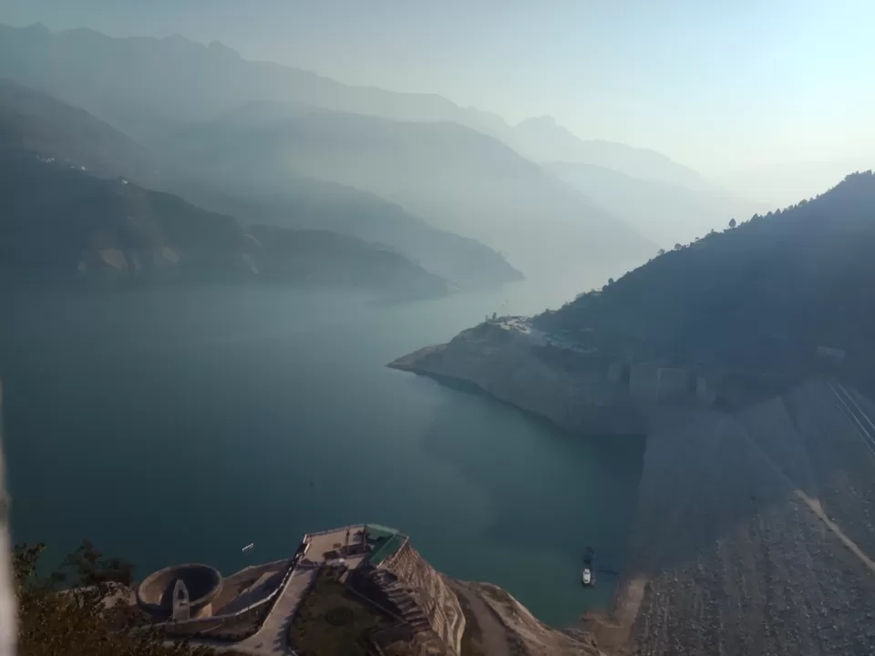 Photo of टिहरी डैम, टिहरी गढ़वाल, Tehri Dam Road, Lamgoan, Uttarakhand, India by Rishabh Dev