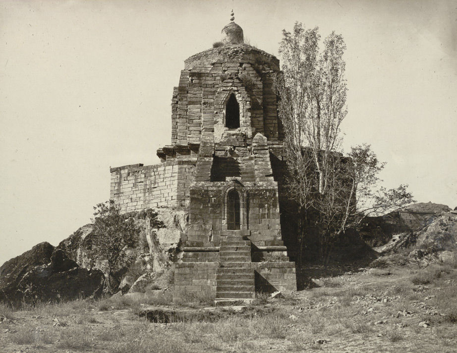 Photo of कश्मीर की वादियों में छिपे हैं ये खज़ानें, इन्हें अपनी बेकट लिस्ट में जोड़ना ना भूलें! by Rishabh Dev