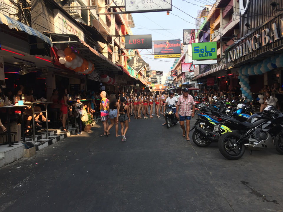 Photo of A Sweet Day in Famous Pattaya City by Siddharth Nautiyal