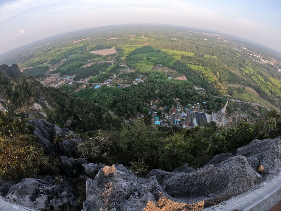 Photo of 1237 steps, Tiger cave: Place Must visit in Krabi thailand by Deepali Raikar | MoGdiaries