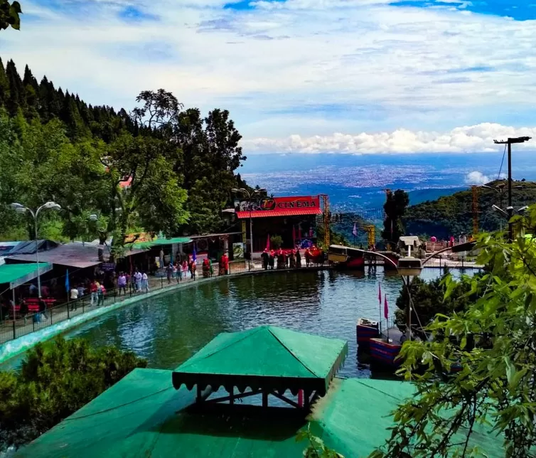Photo of Mussorie Lake, Dhobi Ghat, Mussoorie, Uttarakhand by Danish Rajput