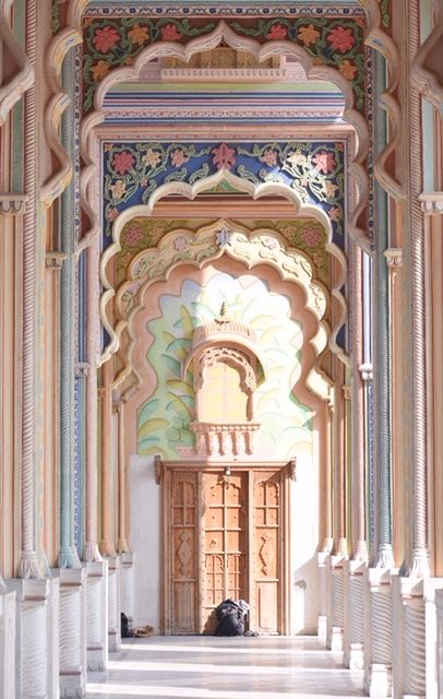 Photo of Patrika Gate, Jawahar Circle, Jaipur, Rajasthan, India by Budget.Miles