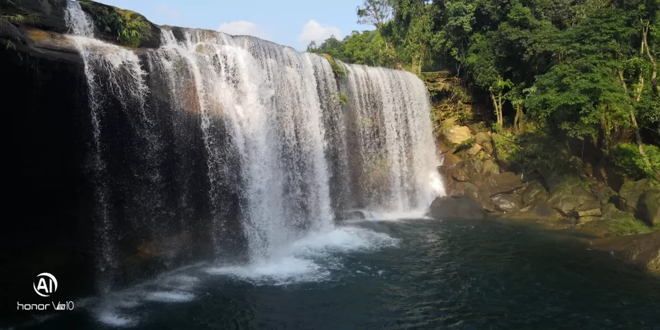 Photo of Krang Shuri Waterfall, Meghalaya, India by Surela Ganguly