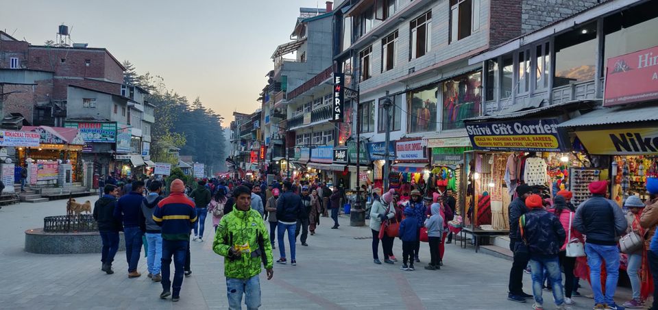 Photo of Mall Road, Manali, Himachal Pradesh by Kamal Preet Singh