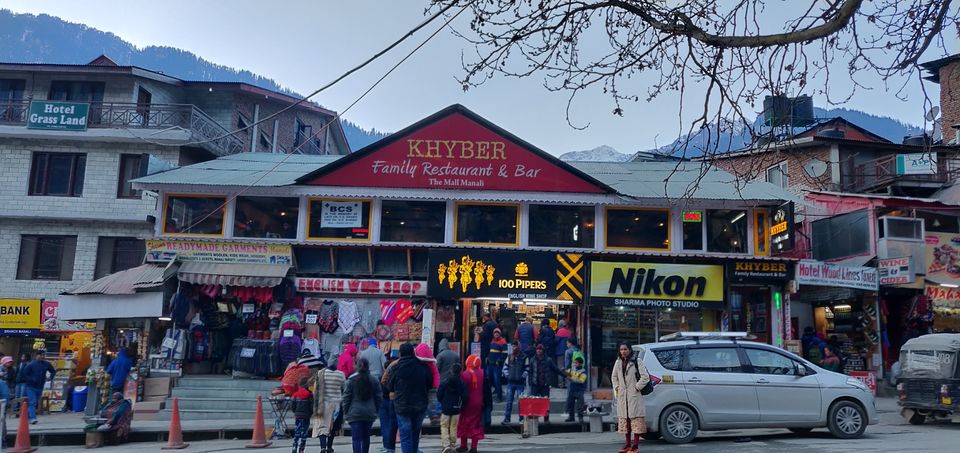 Photo of Mall Road, Manali, Himachal Pradesh by Kamal Preet Singh
