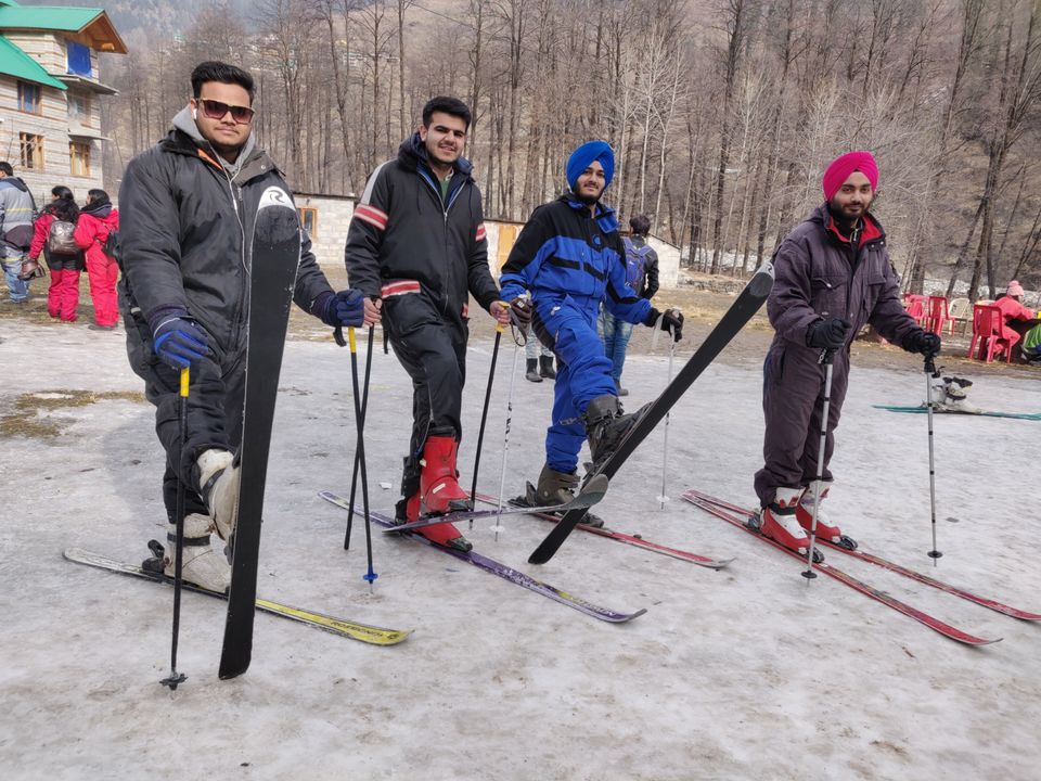 Photo of Solang Valley, Manali, Himachal Pradesh, India by Kamal Preet Singh