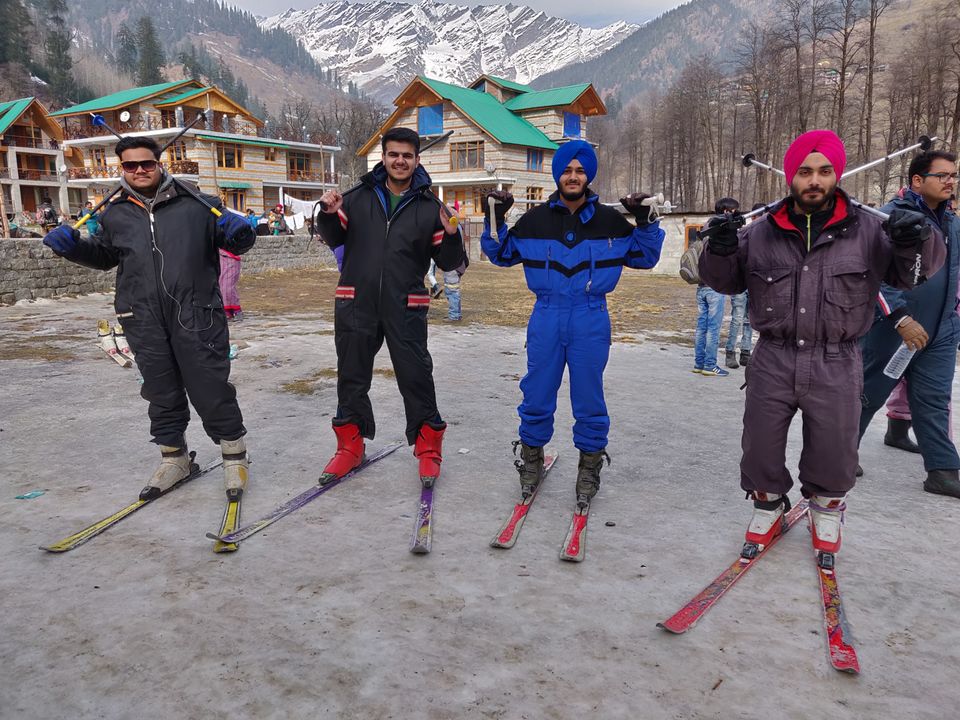 Photo of Solang Valley, Manali, Himachal Pradesh, India by Kamal Preet Singh
