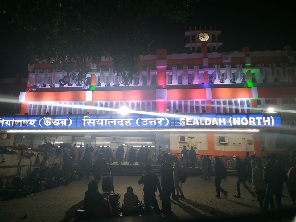Photo of Sealdah Railway Station, Sealdah, Raja Bazar, Kolkata, West Bengal, India by Azum
