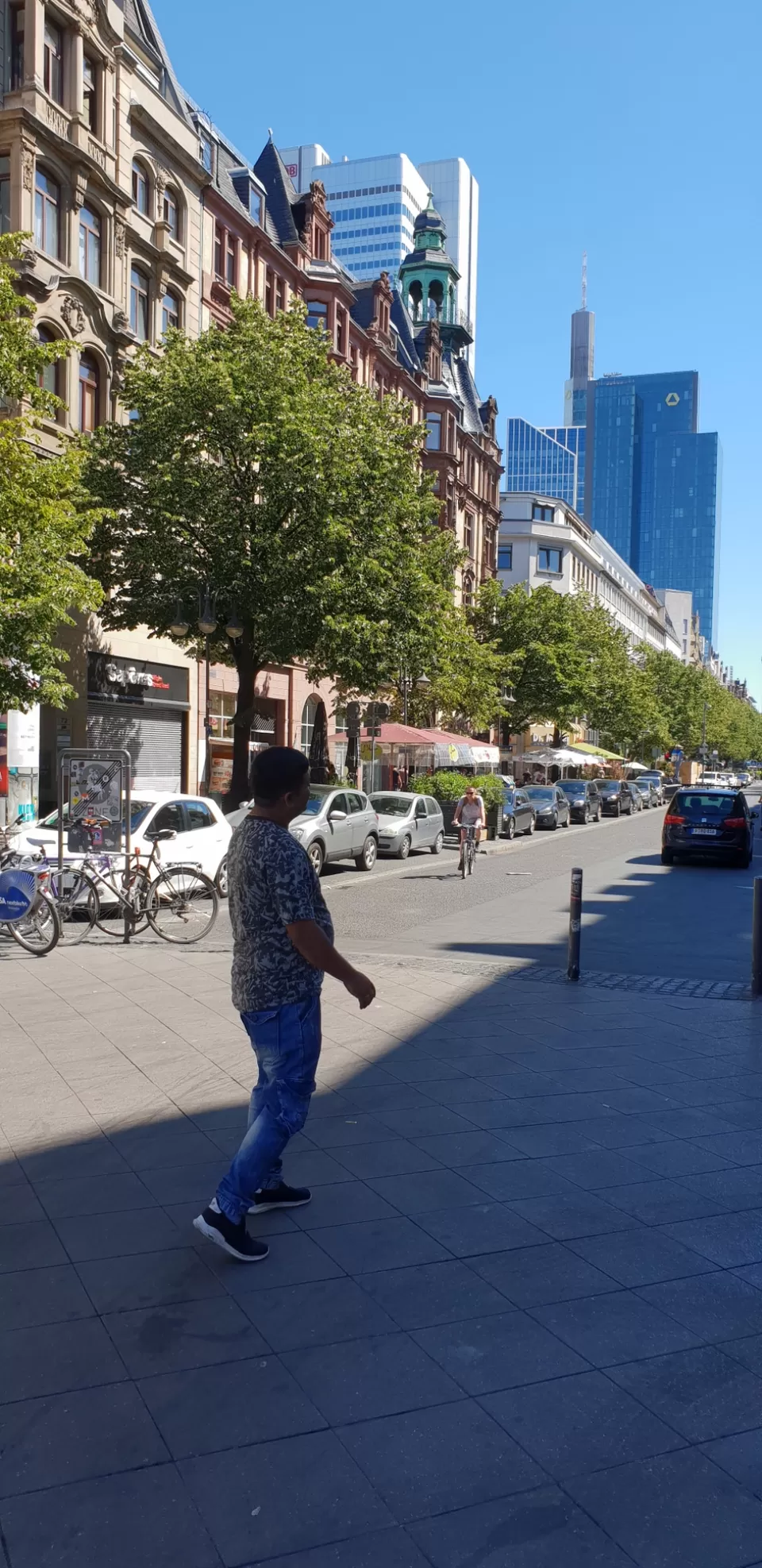 Photo of Awesome...Frankfurt. Germany. by Vihar Surani