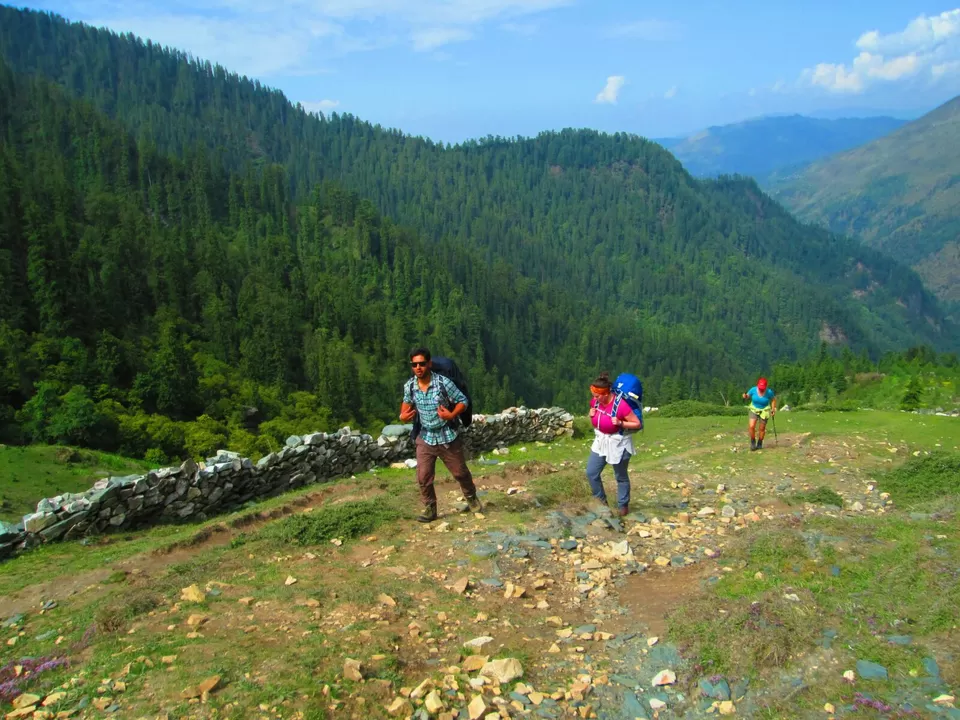 Photo of Day 2: Hike to Jalori Pass + Serolsar Lake + Jibhi by Hippie in Hills