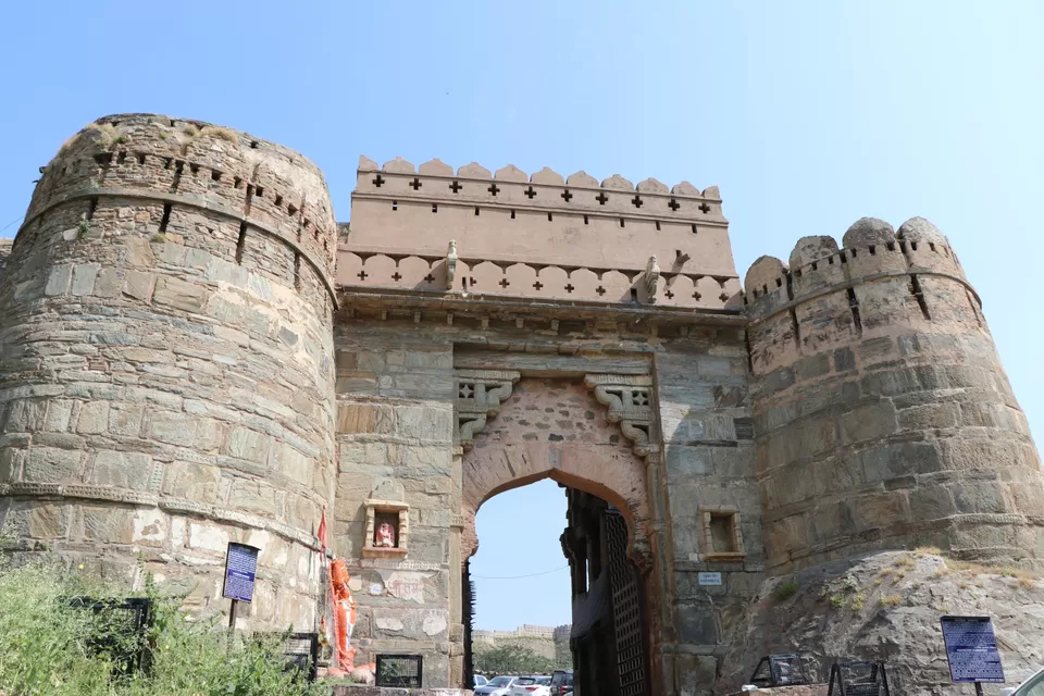 Photo of Kumbhalgarh Fort, Kumbhalgarh, Rajasthan, India by foodandtraveltales