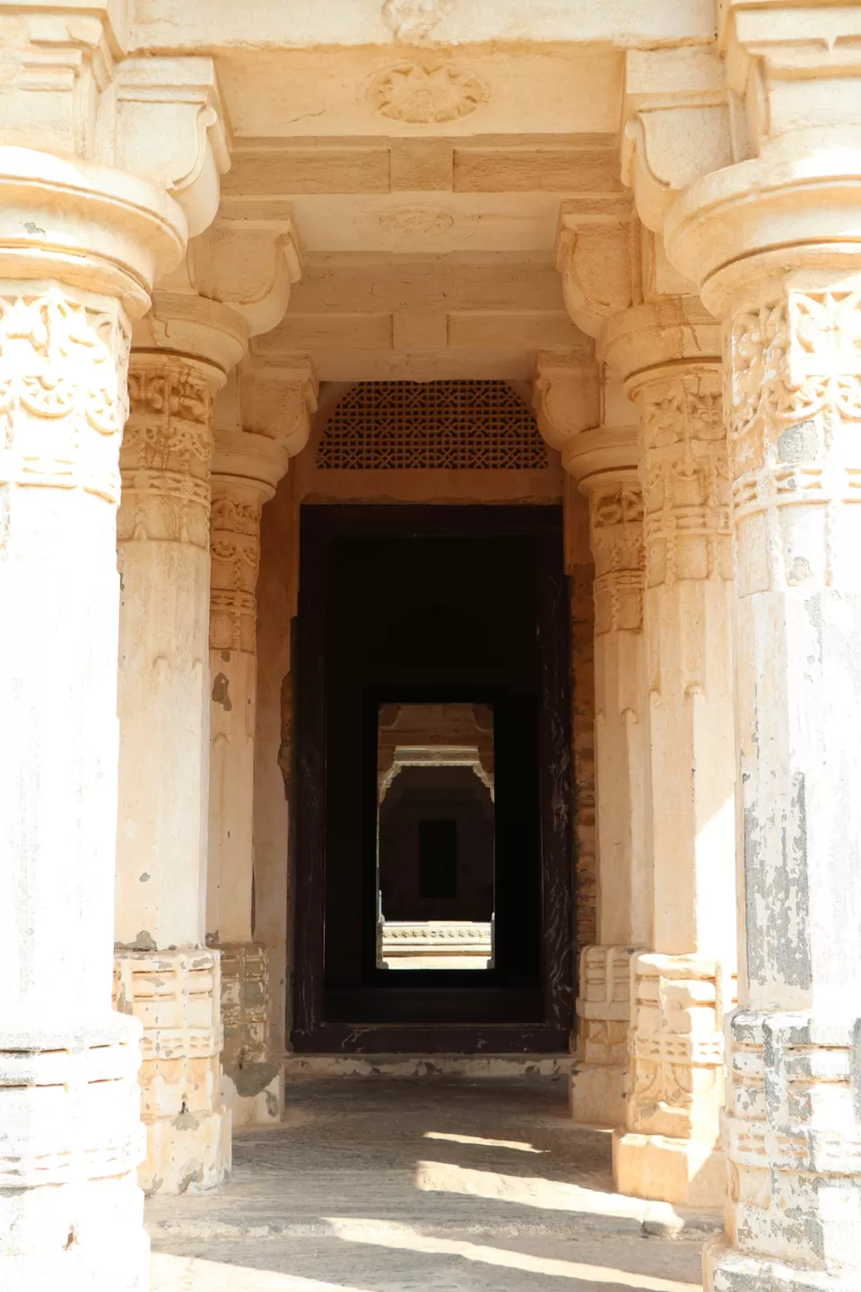 Photo of Kumbhalgarh Fort, Kumbhalgarh, Rajasthan, India by foodandtraveltales