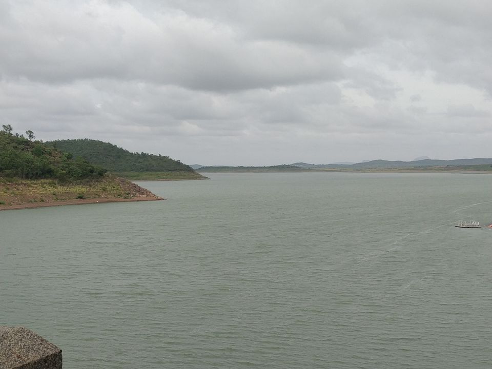 Photo of Tungabhadra Dam, Munirabad Rural, Karnataka, India by Pooja Jaiwardhan