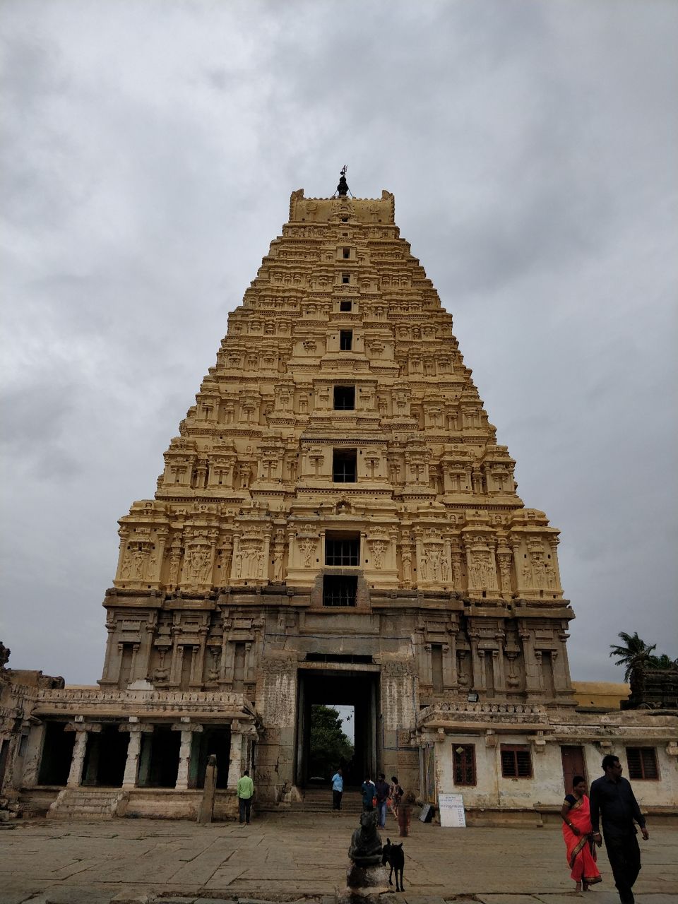Photo of Hampi - 6hrs from Bangalore ! by Pooja Jaiwardhan