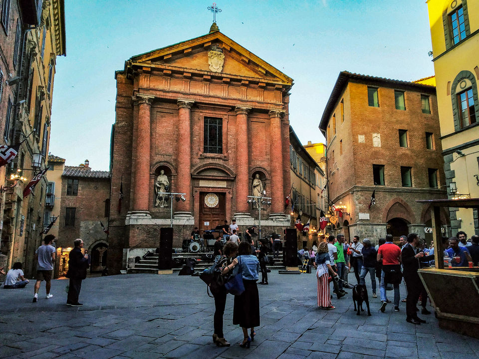 Photo of A Tale of a Medieval Tuscan Town and Freshly Baked Pizza by thewanderjoy