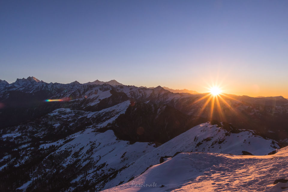 Photo of Kedarkantha Peak, Singtur Range, Uttarakhand, India by Mohit Pancholi